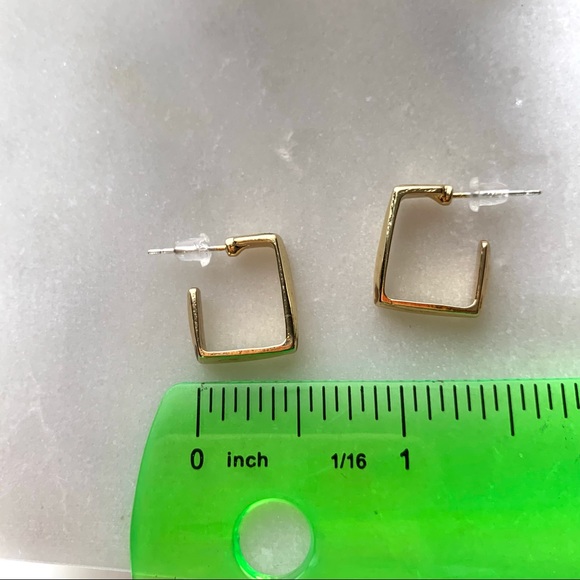 new 14K gold plated square shaped earrings - Picture 6 of 9